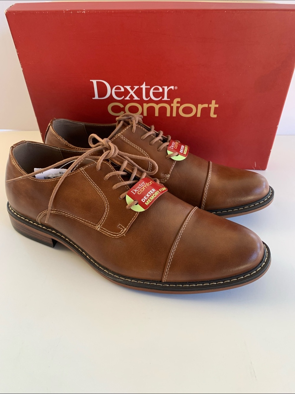 Dexter  Menś Cognac  Shoes with Memory Foam Size 9.5